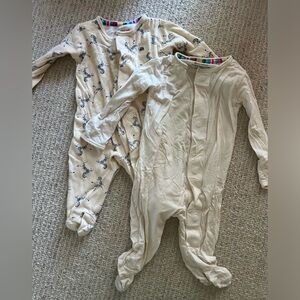 Set of 2 magnetic me pajamas.